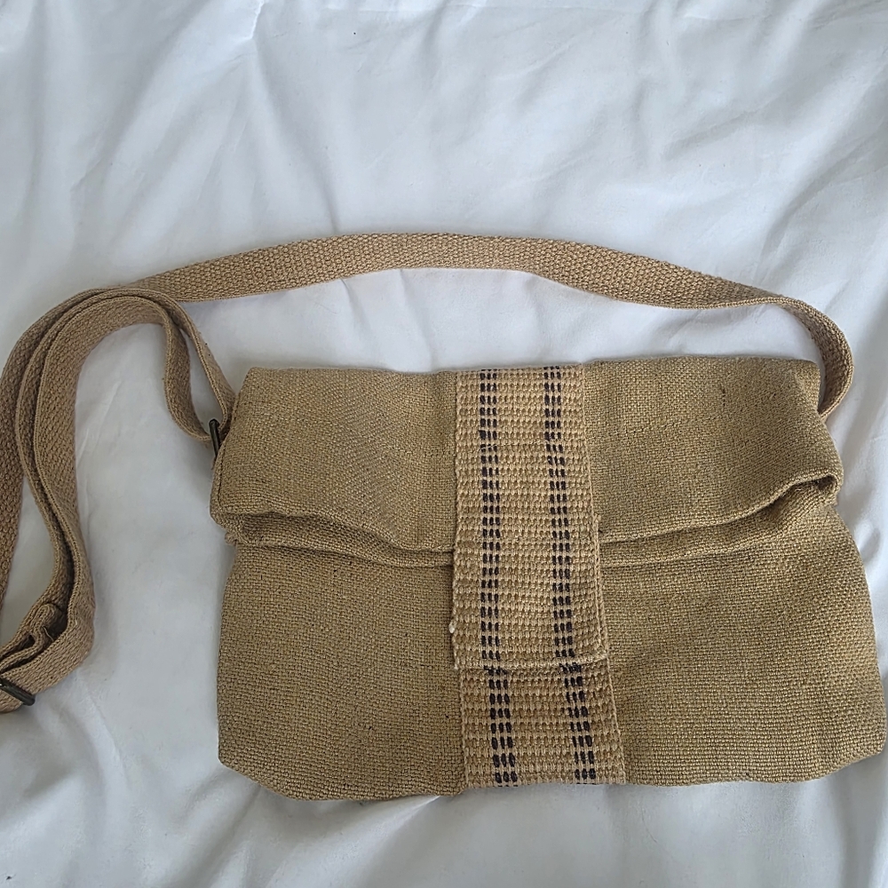 2 Chic Jute Burlap Shoulder Crossbody Bag With Veritcal Woven Stripe